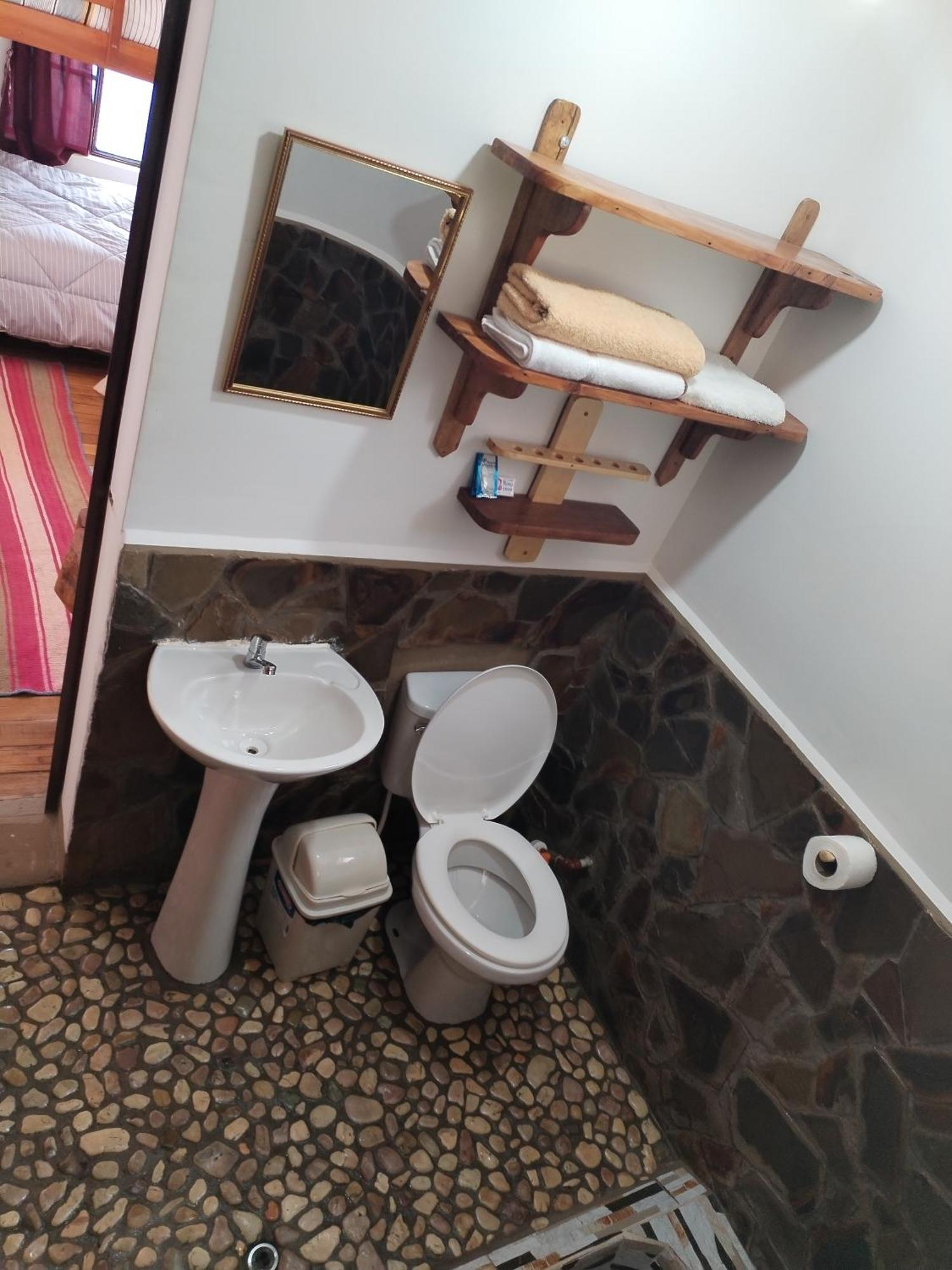 Ecolodge Inti Wata Comunidad Challapampa Esterno foto
